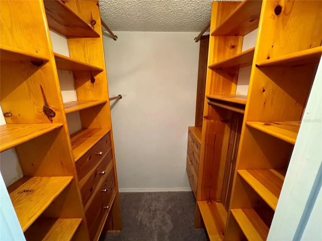 1140 84th Avenue N St Petersburg FL 33702