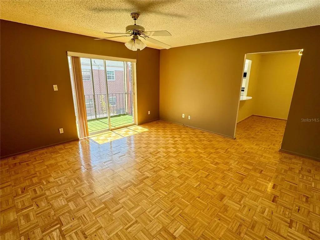 1140 84th Avenue N St Petersburg FL 33702