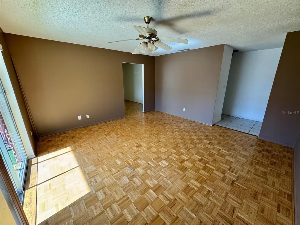 1140 84th Avenue N St Petersburg FL 33702