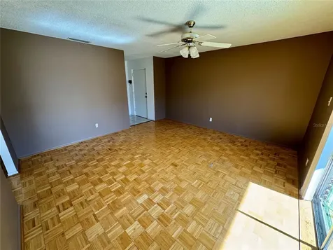 1140 84th Avenue N St Petersburg FL 33702
