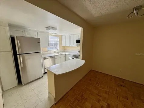 1140 84th Avenue N St Petersburg FL 33702