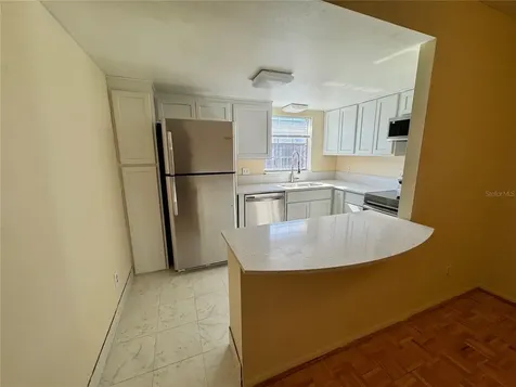 1140 84th Avenue N St Petersburg FL 33702