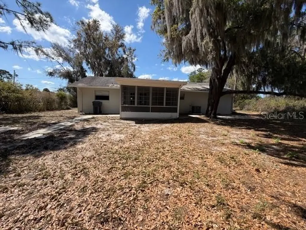 3736 Pine Circle Lake Wales FL 33898