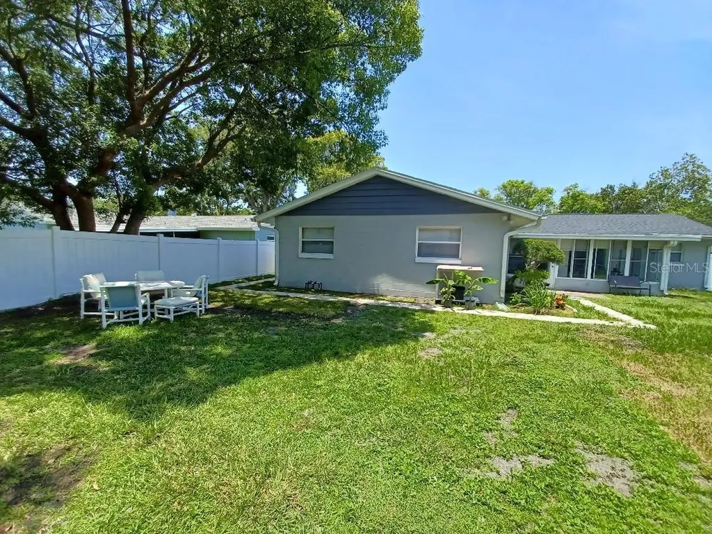 1942 Conifer Court Winter Park FL 32792