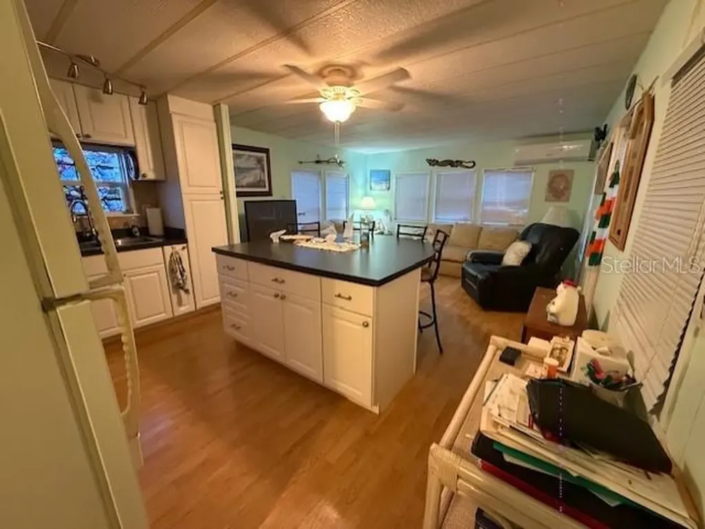 1512 23rd Avenue W Bradenton FL 34205