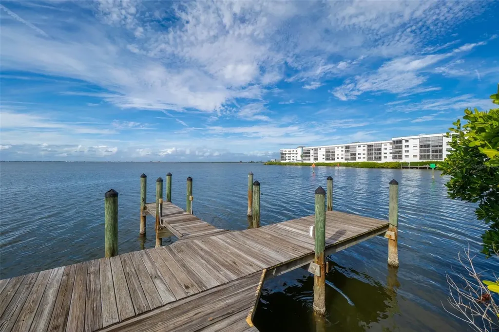 190 Pinellas Lane Cocoa Beach FL 32931