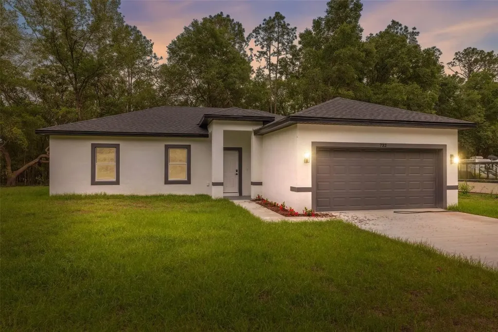 732 W Macroy Place Dunnellon FL 34434