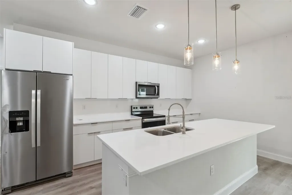 732 W Macroy Place Dunnellon FL 34434
