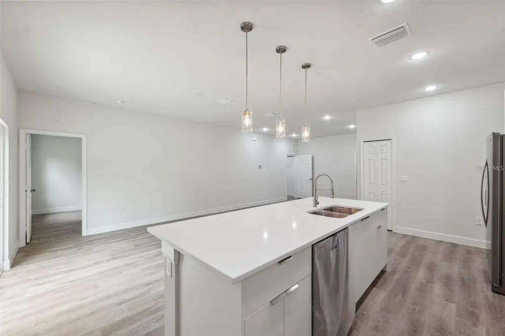 732 W Macroy Place Dunnellon FL 34434