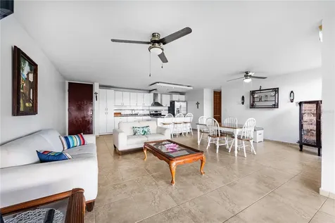 Apt 111 Cond Mundo Feliz Apt 111 Cond. Mundo Feliz Isla Verde PR 00979