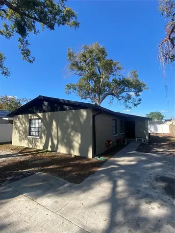 3405 W Sligh Avenue Tampa FL 33614