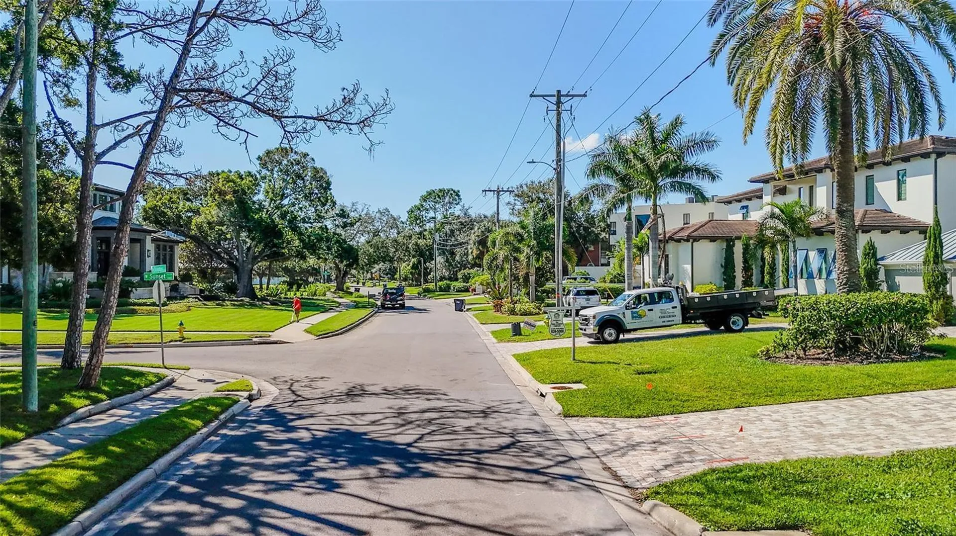 2609 N Dundee Street Tampa FL 33629