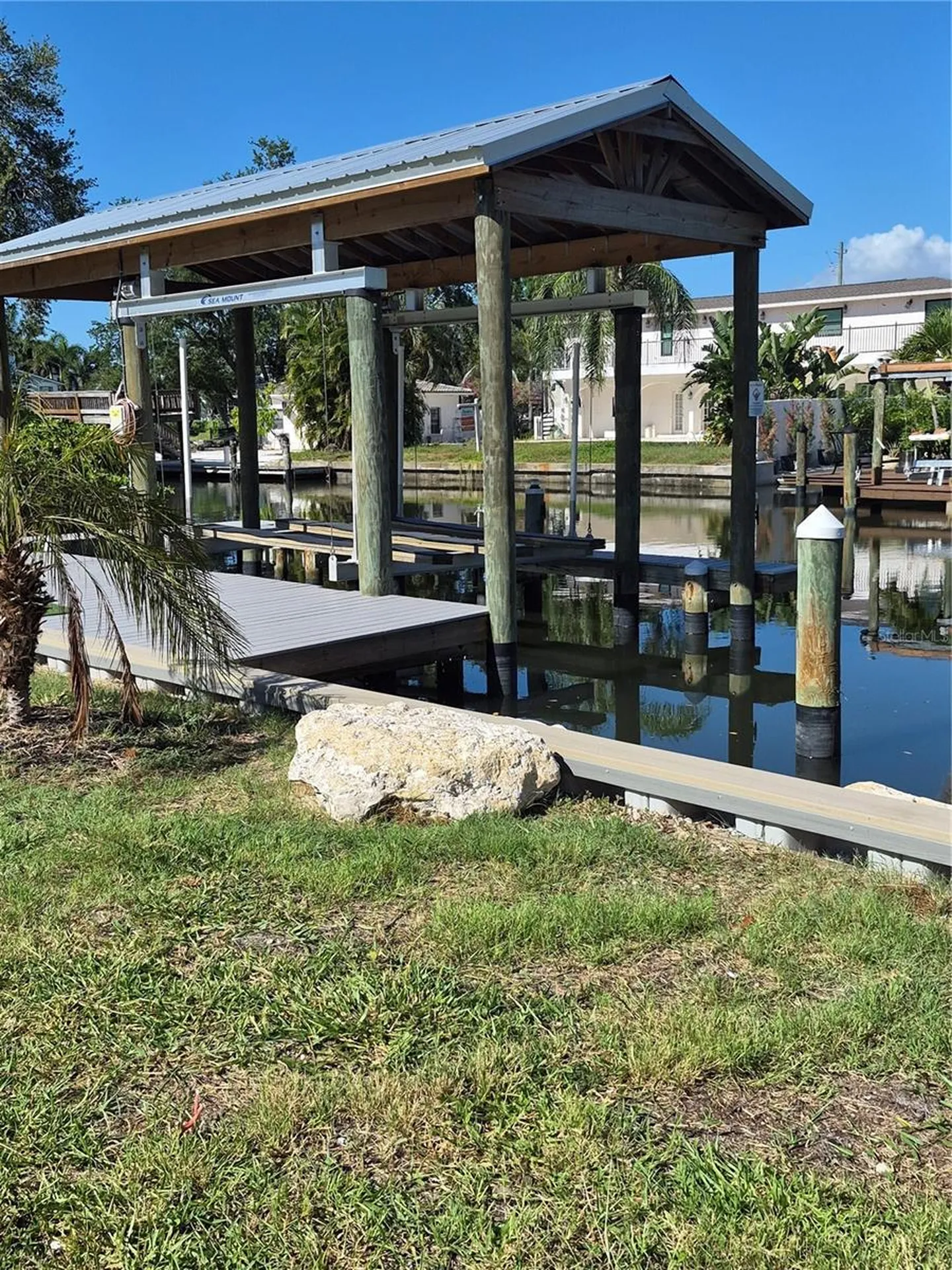 2609 N Dundee Street Tampa FL 33629