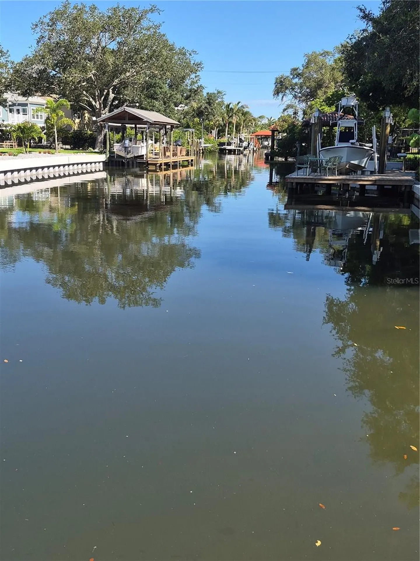 2609 N Dundee Street Tampa FL 33629
