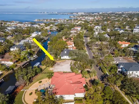 2609 N Dundee Street Tampa FL 33629