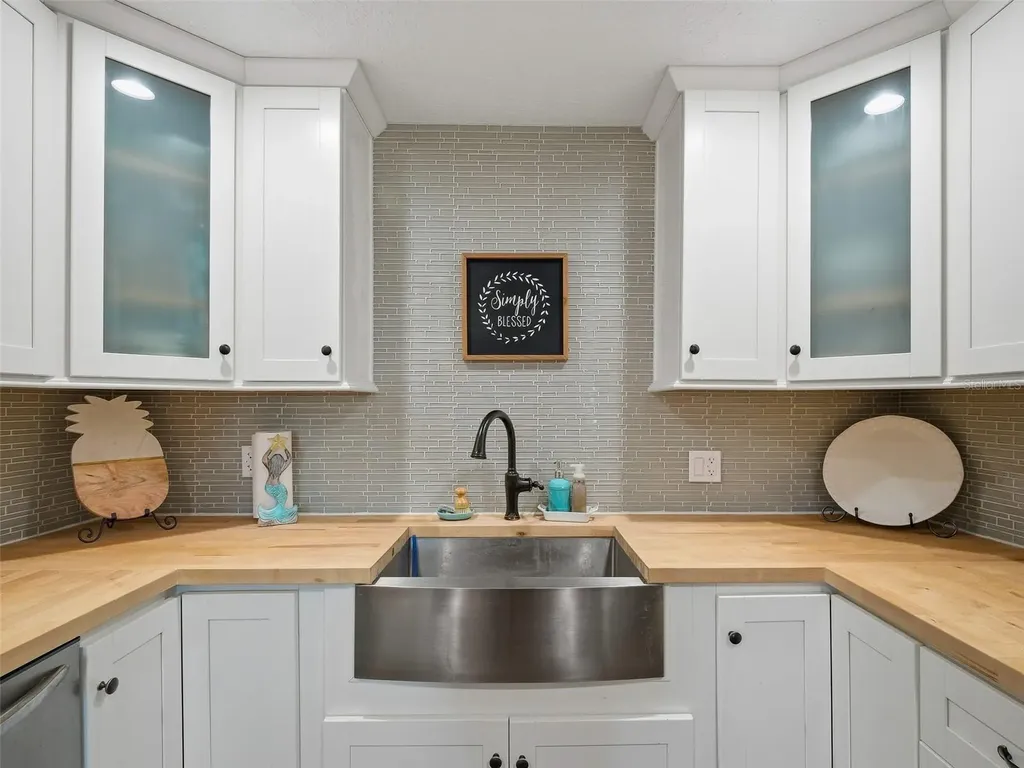 4704 Van Kleeck Drive New Smyrna Beach FL 32169
