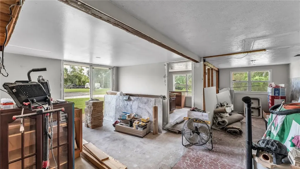 809 W Canal Street Mulberry FL 33860