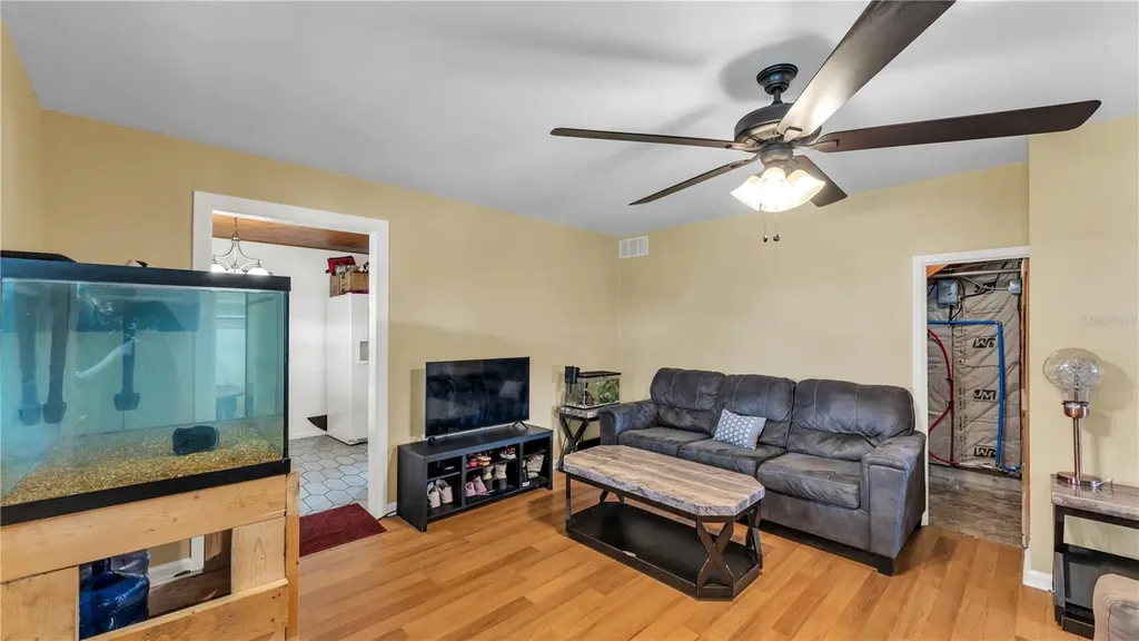 809 W Canal Street Mulberry FL 33860