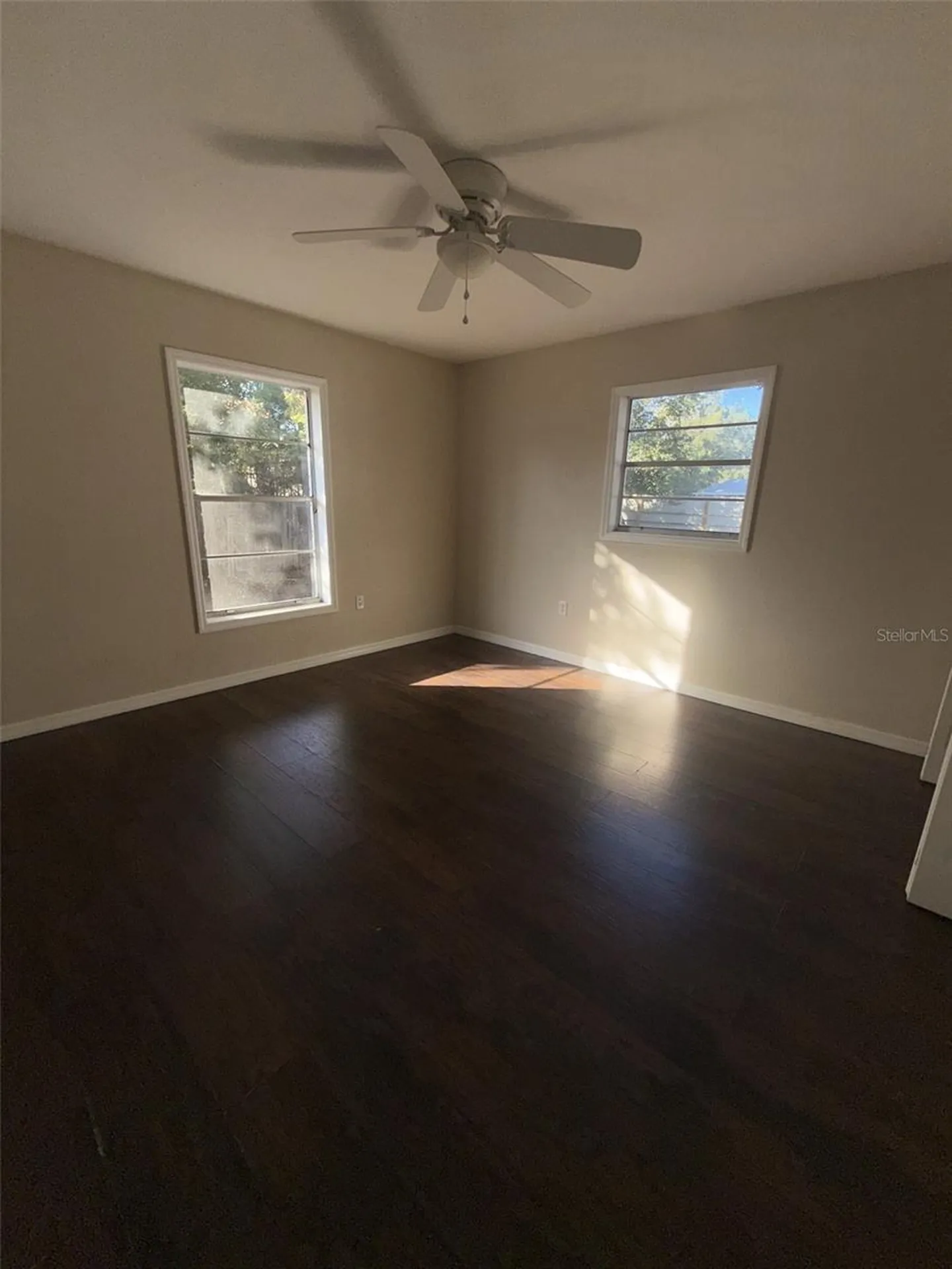 285 E Lake Street Umatilla FL 32784