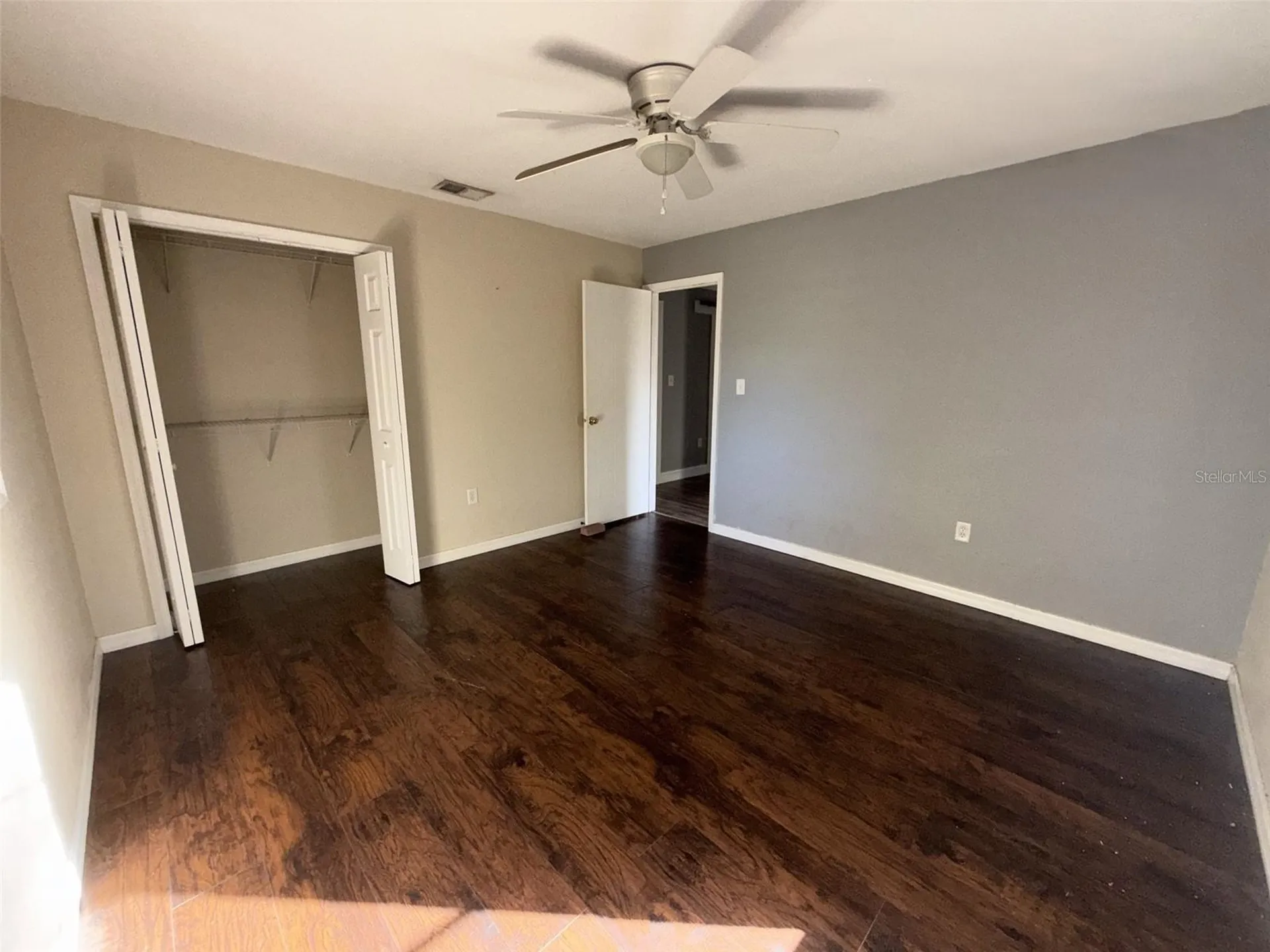 285 E Lake Street Umatilla FL 32784