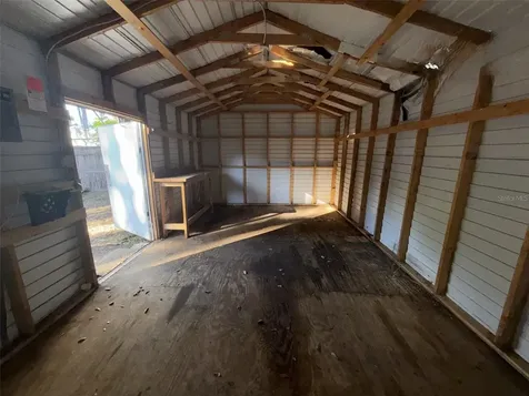 285 E Lake Street Umatilla FL 32784