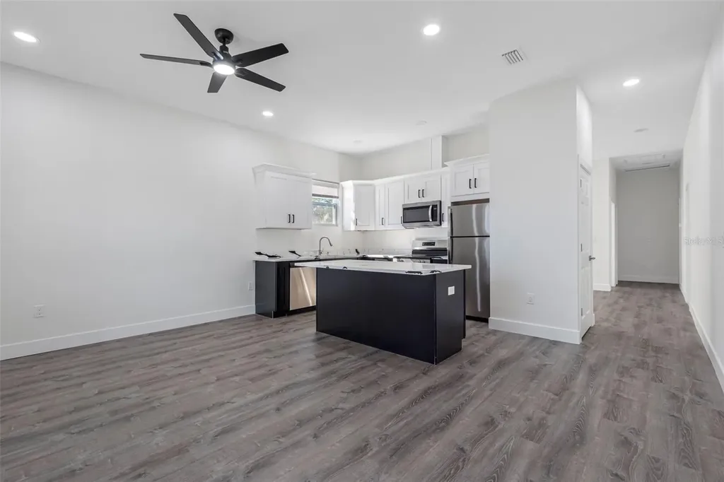 10271 Lake Drive New Port Richey FL 34654