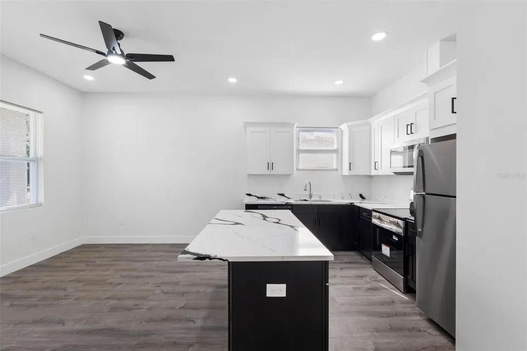 10271 Lake Drive New Port Richey FL 34654