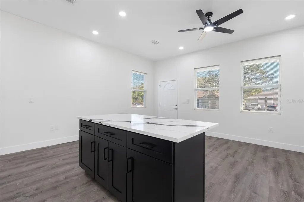 10271 Lake Drive New Port Richey FL 34654
