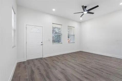 10271 Lake Drive New Port Richey FL 34654