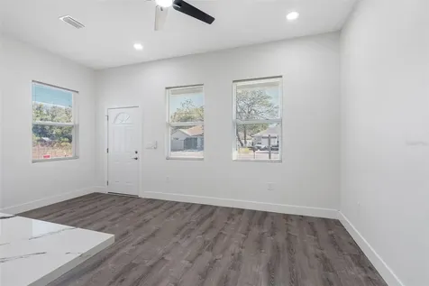 10271 Lake Drive New Port Richey FL 34654