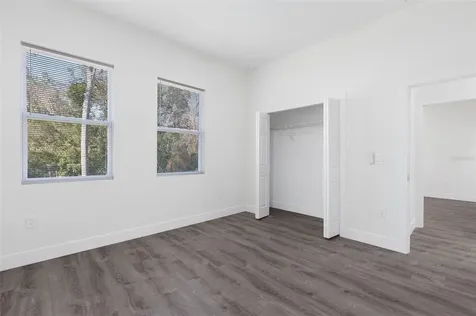10271 Lake Drive New Port Richey FL 34654