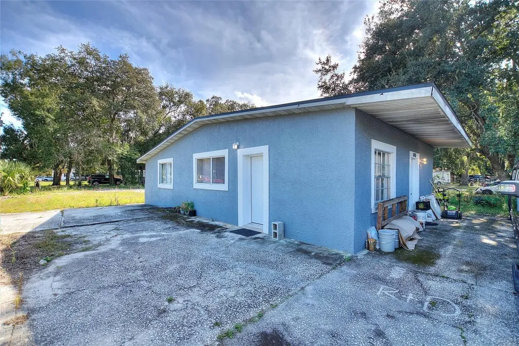 1495 Penniwa Street Intercession City FL 33848