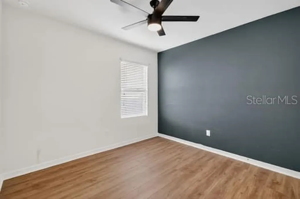 3471 Landing View Tavares FL 32778