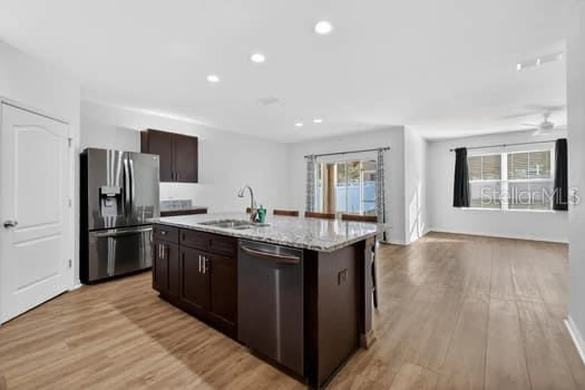 3471 Landing View Tavares FL 32778