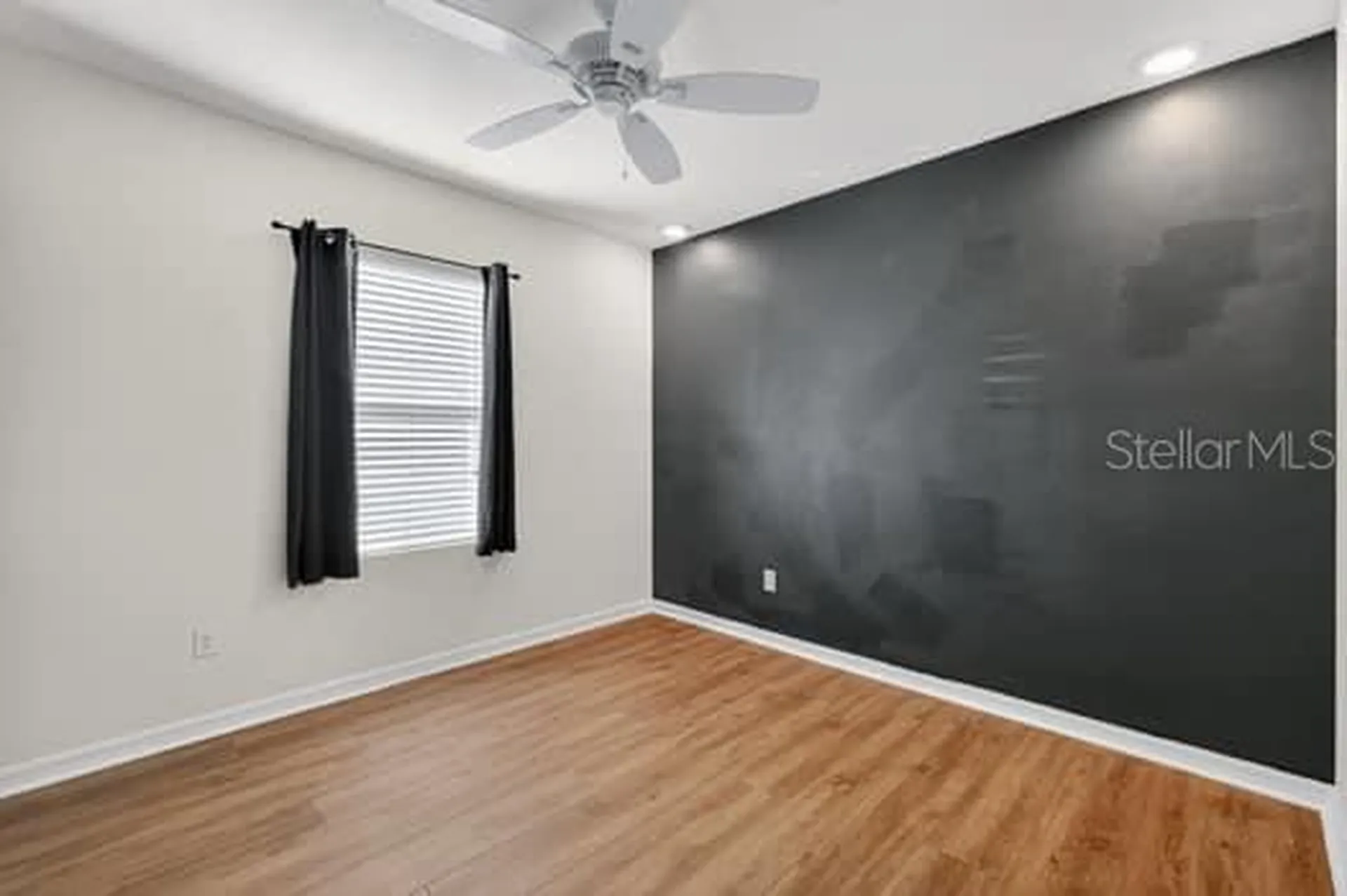 3471 Landing View Tavares FL 32778