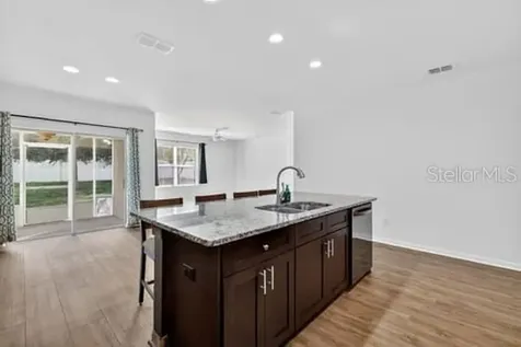 3471 Landing View Tavares FL 32778
