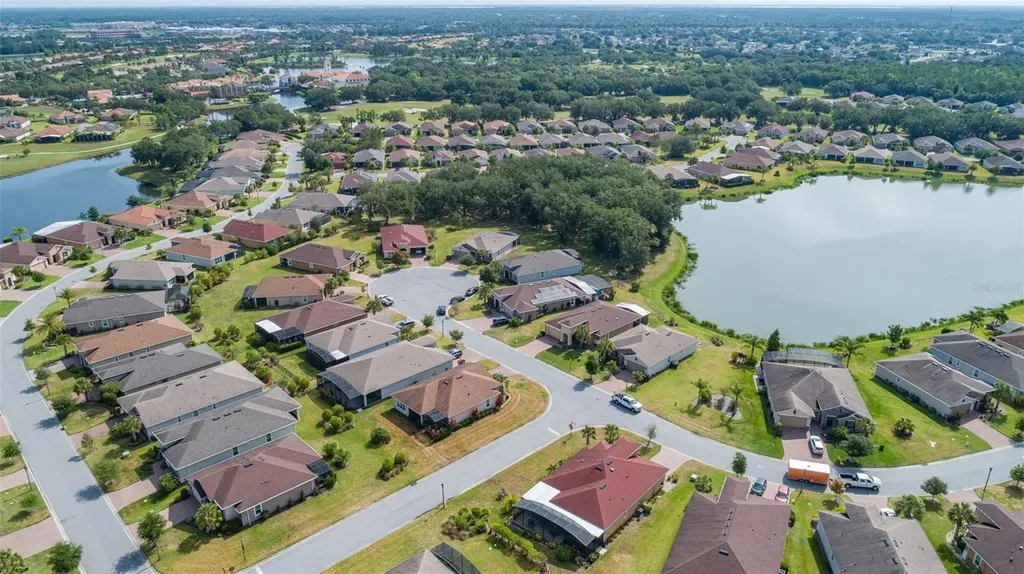 677 Via Corso Court Kissimmee FL 34759