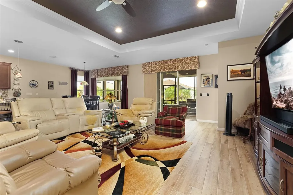 677 Via Corso Court Kissimmee FL 34759