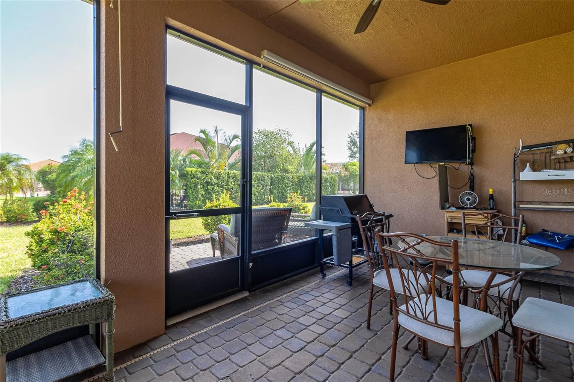 677 Via Corso Court Kissimmee FL 34759