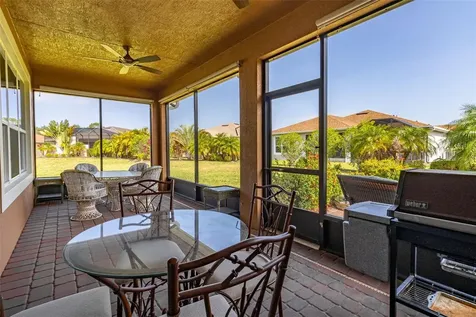 677 Via Corso Court Kissimmee FL 34759