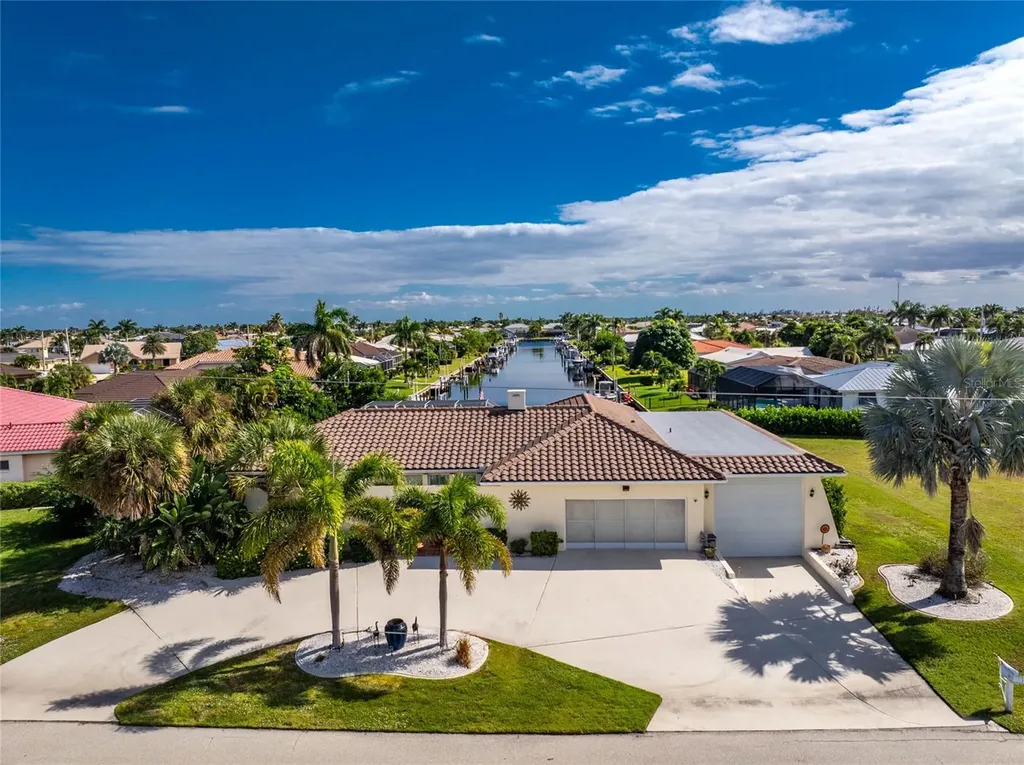 740 Via Esplanade Punta Gorda FL 33950