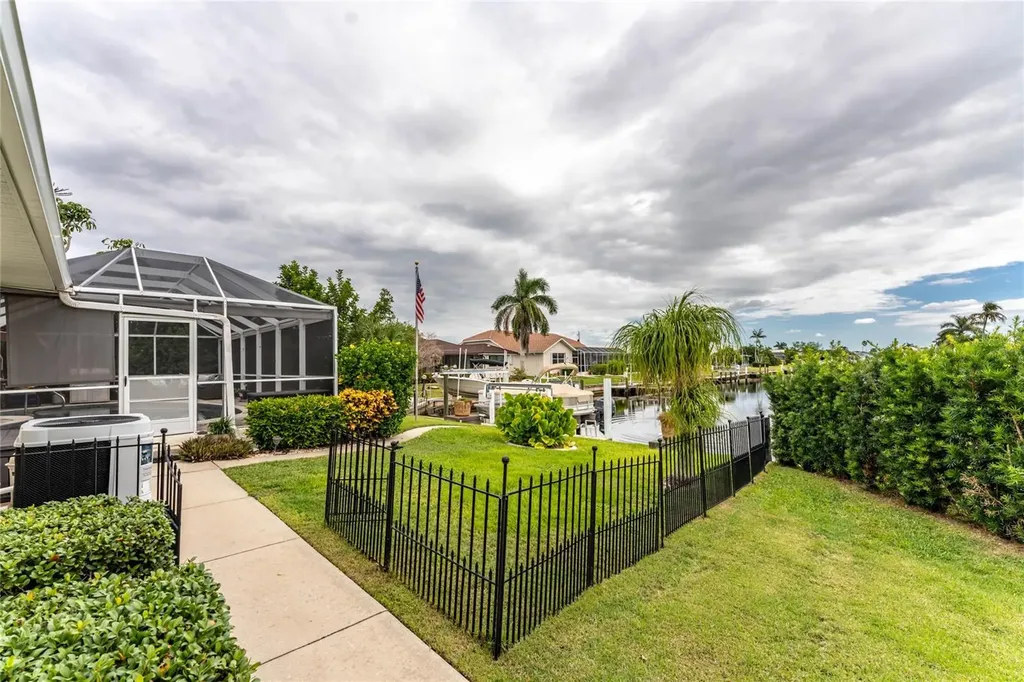 740 Via Esplanade Punta Gorda FL 33950