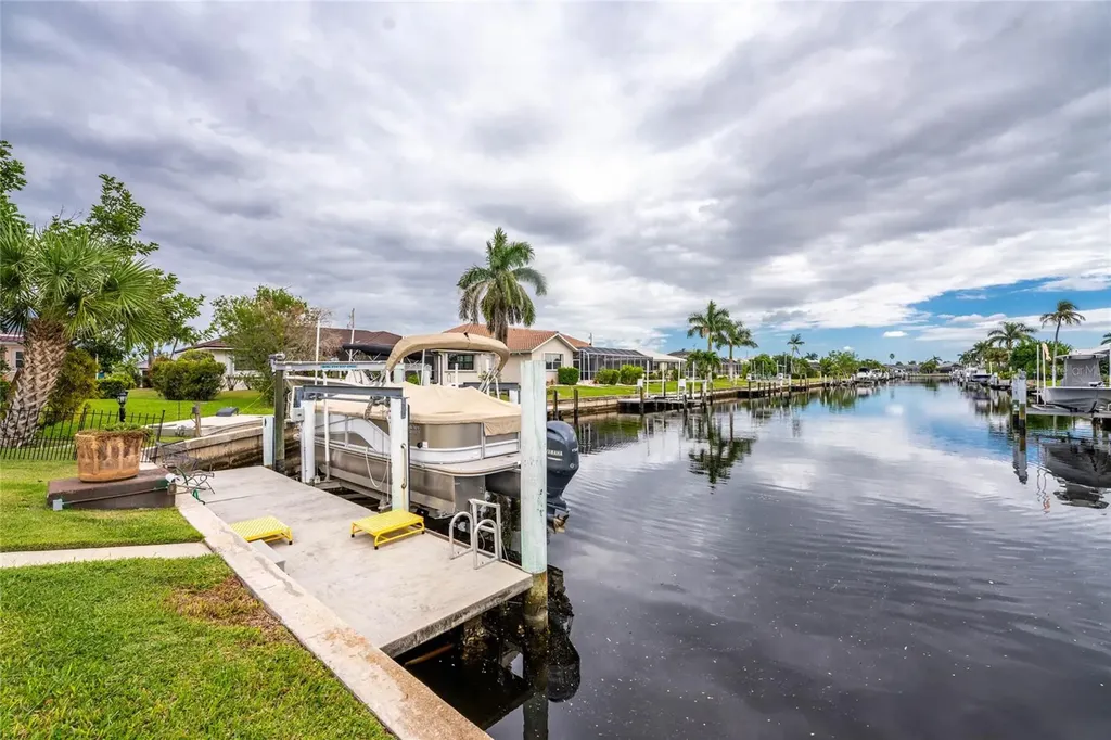 740 Via Esplanade Punta Gorda FL 33950