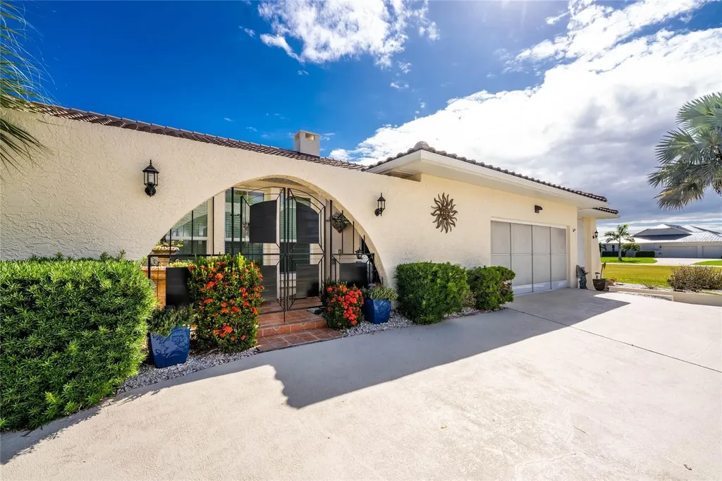 740 Via Esplanade Punta Gorda FL 33950