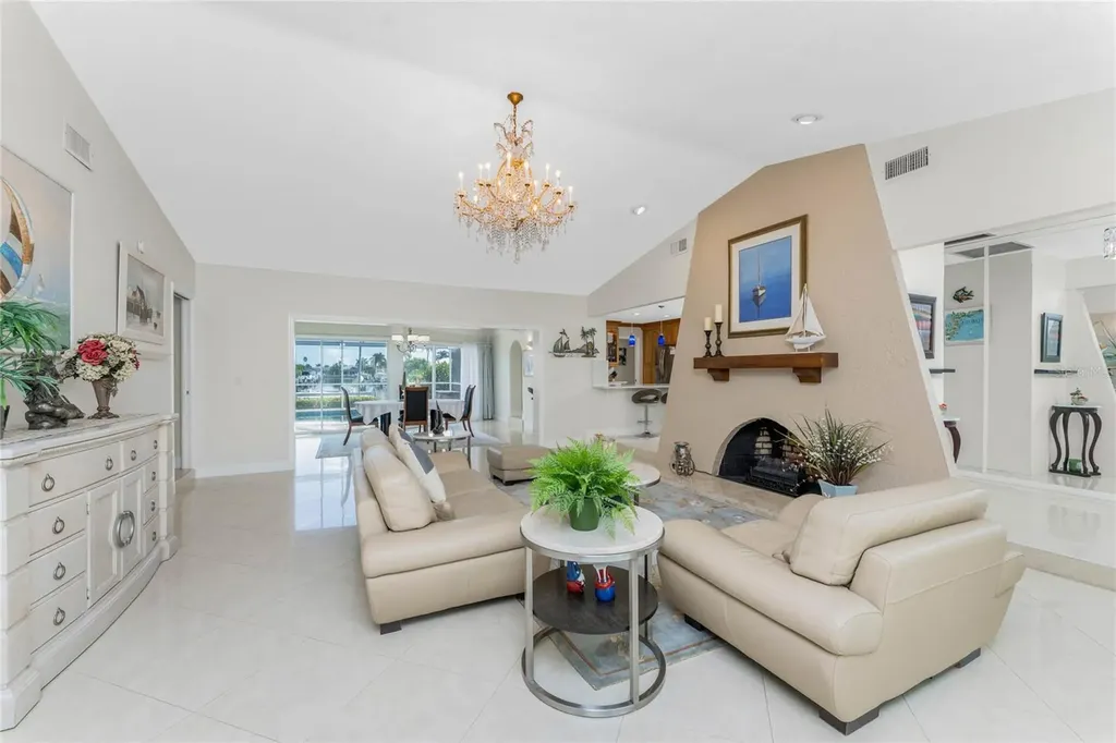 740 Via Esplanade Punta Gorda FL 33950