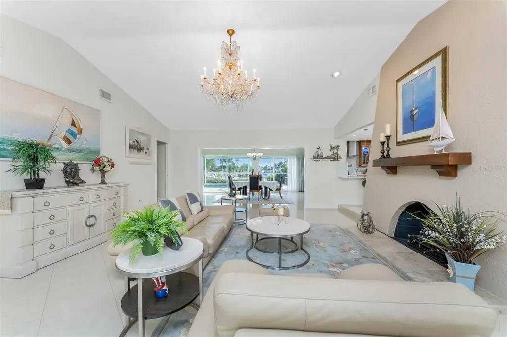 740 Via Esplanade Punta Gorda FL 33950