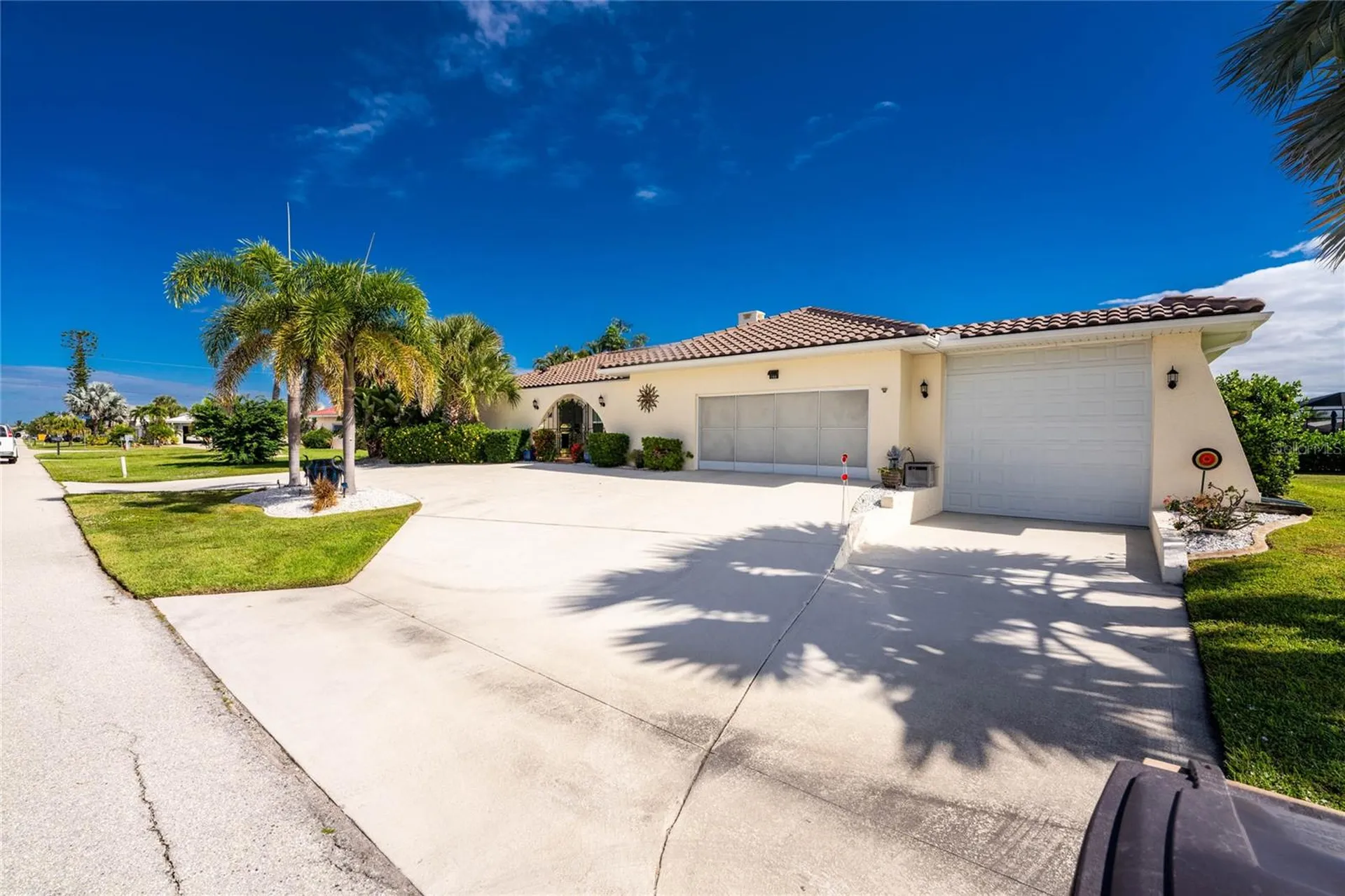 740 Via Esplanade Punta Gorda FL 33950