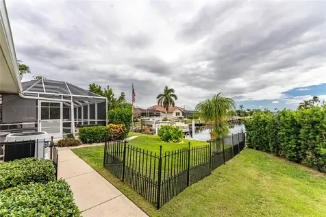 740 Via Esplanade Punta Gorda FL 33950
