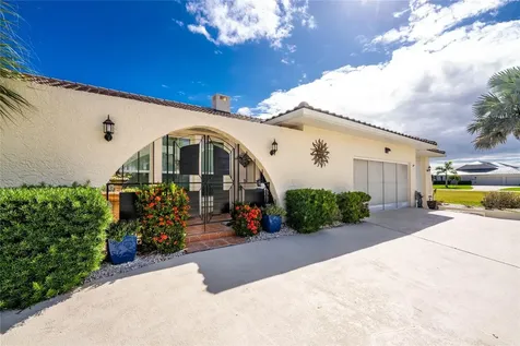 740 Via Esplanade Punta Gorda FL 33950