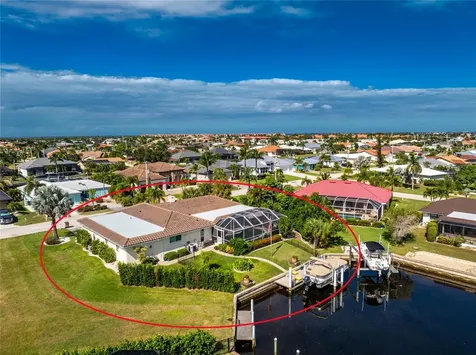 740 Via Esplanade Punta Gorda FL 33950